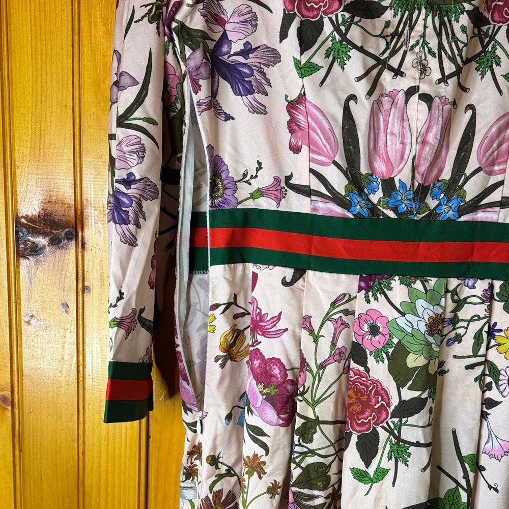 Lai Meng Five Cats Floral Long Sleeve Dress - Picture 7 of 10